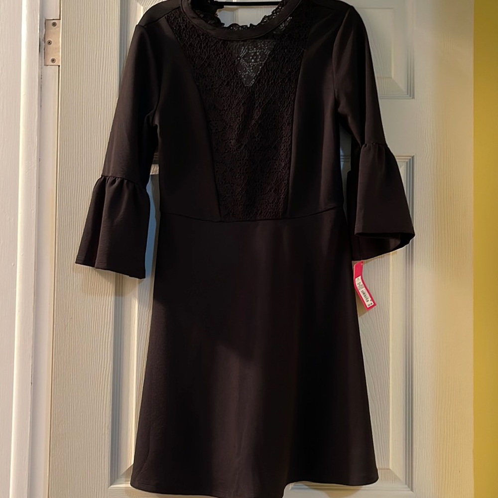Black quarter sleeve dress